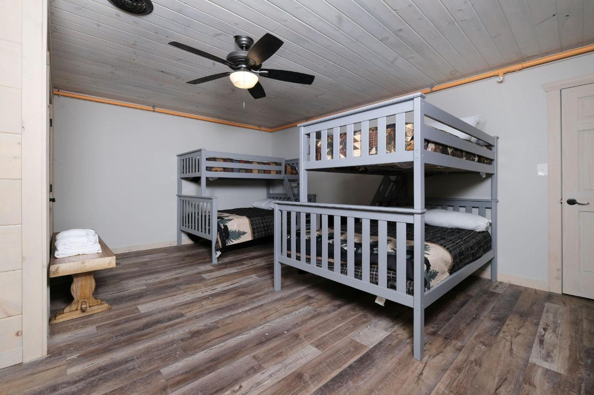 גטלינבורג Rocky Top Lodge מראה חיצוני תמונה